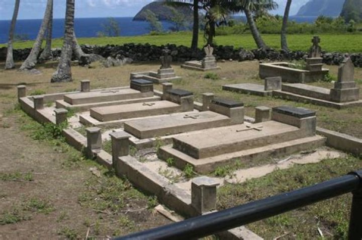 What caused leprosy in Hawaii?