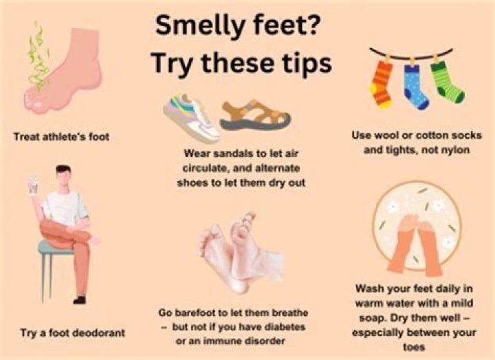 What causes smelly feet in females?