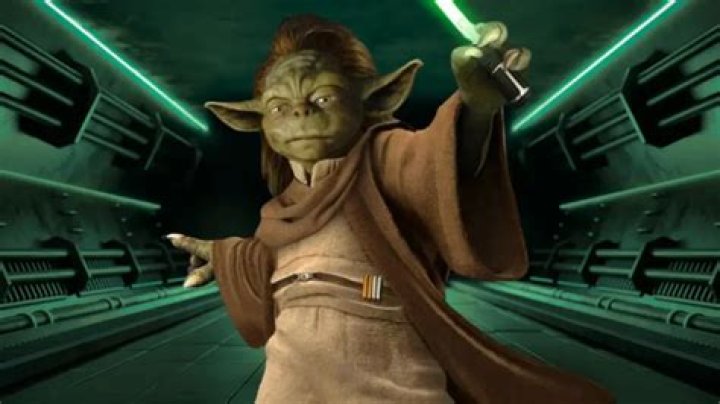 What color is Yaddle's lightsaber?