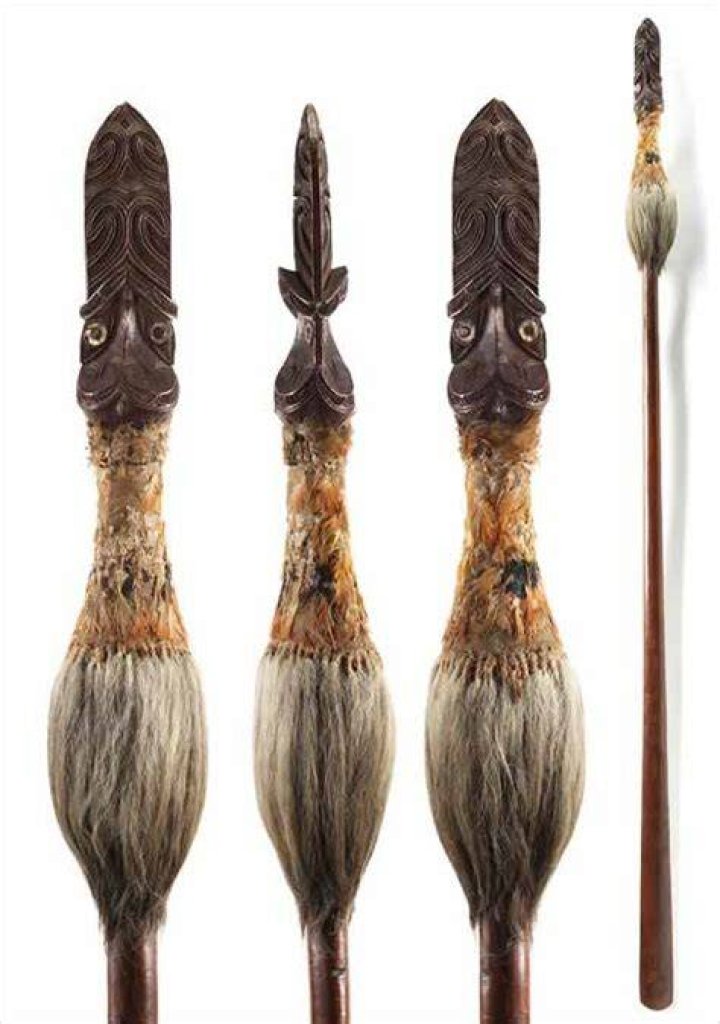 What did Māori use as weapons?