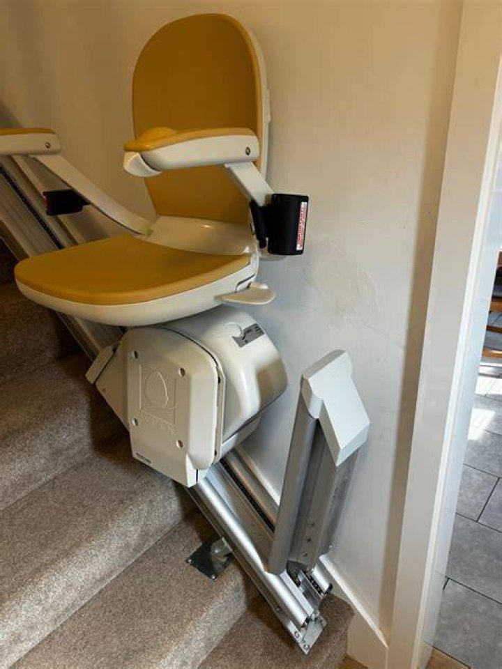 What does C1 mean on an Acorn stairlift?