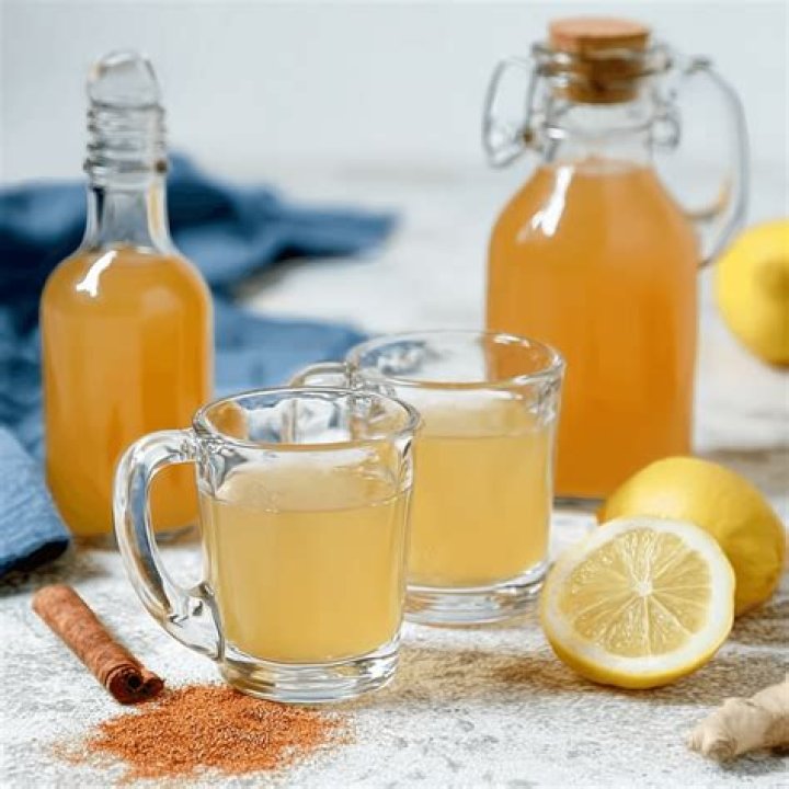 What does drinking apple cider vinegar and lemon juice do?