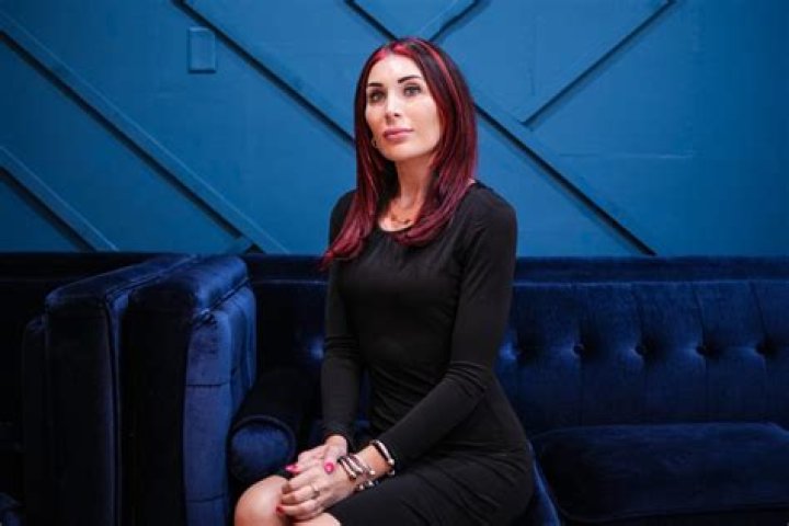 What does Laura Walker do for a living?