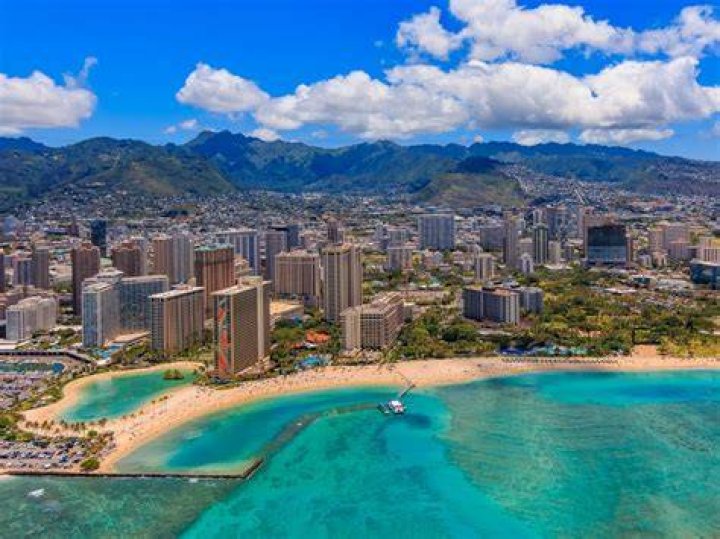 What does Pakalolo mean in Hawaii?