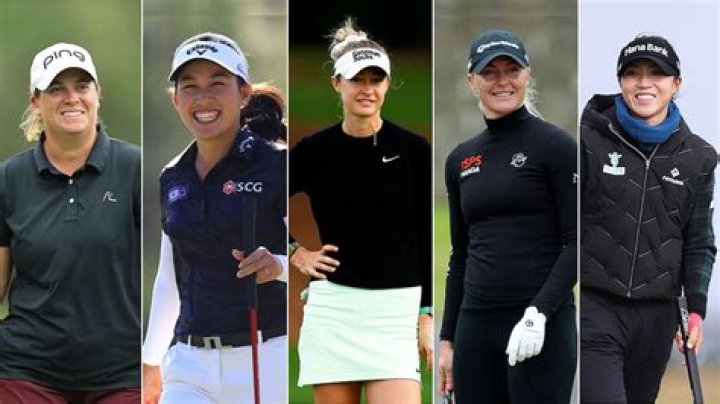 What does the average LPGA player make?
