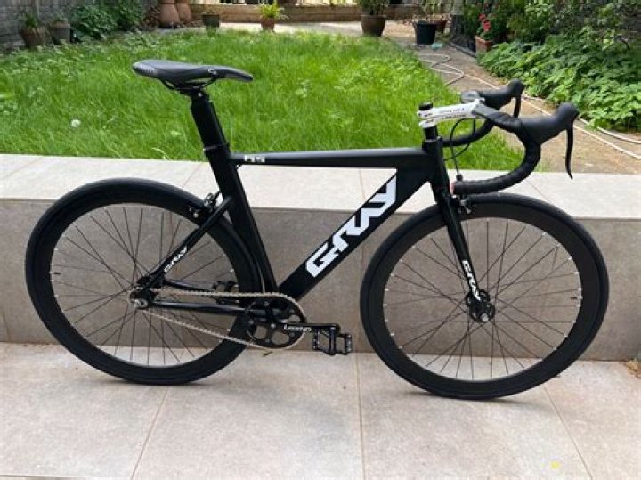 What gear is a single-speed road bike?