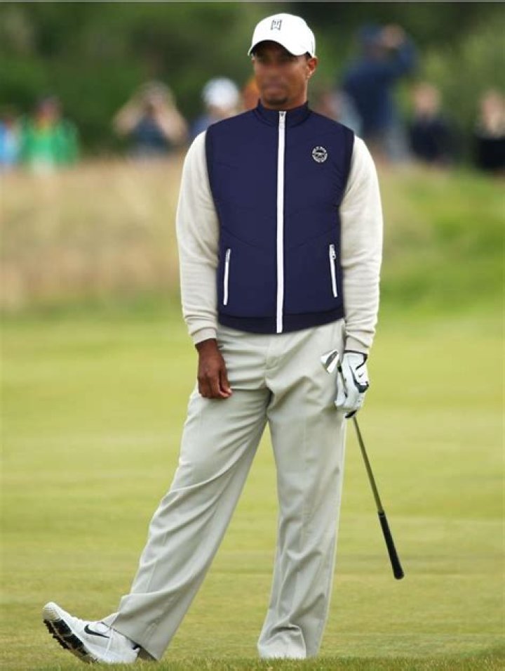What golfers wear Jordans?