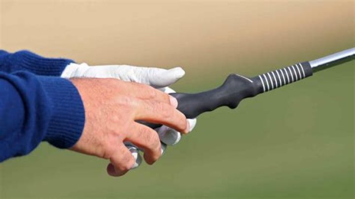 What grip does Del Potro use on forehand?