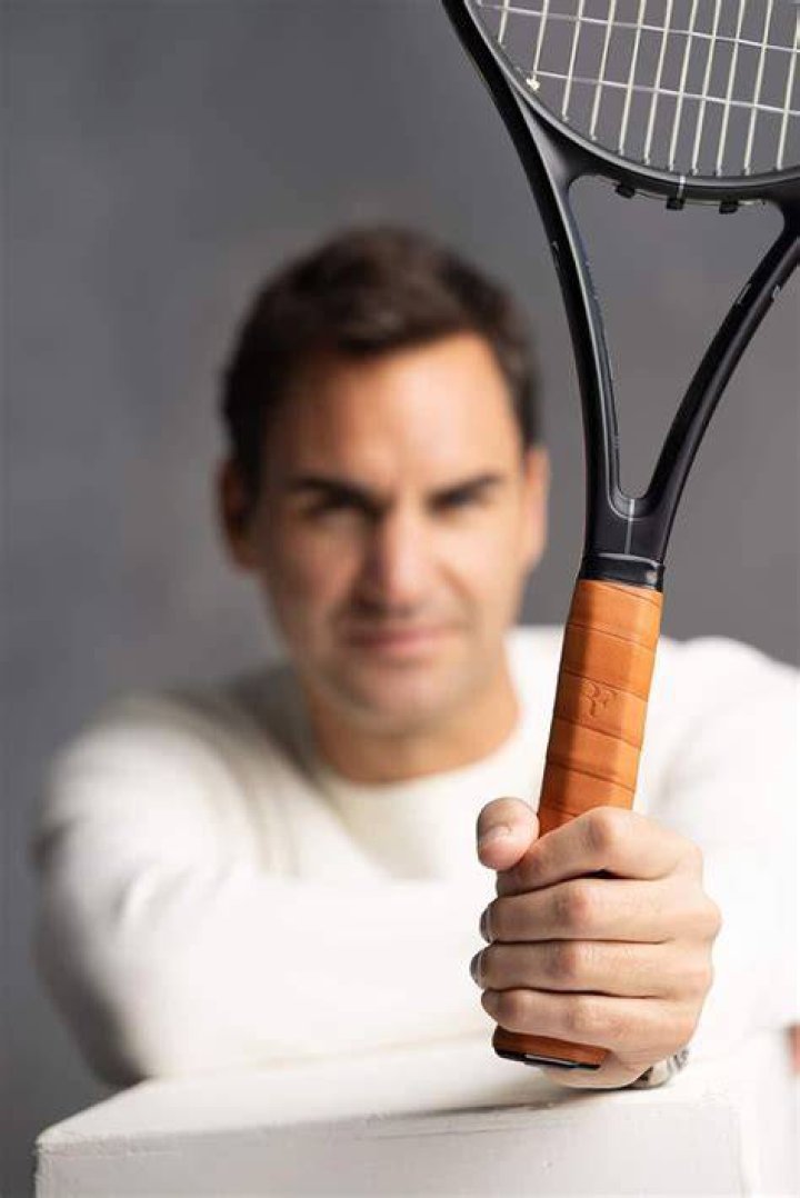 What grip does Roger Federer have?