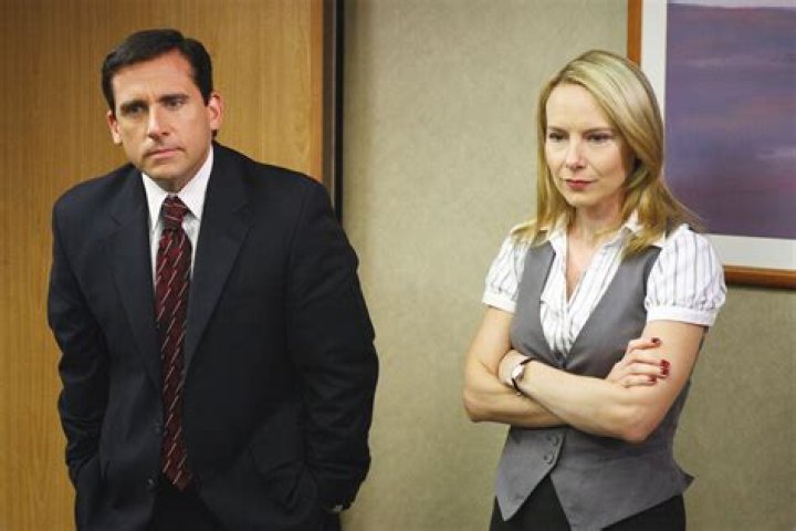 What happened to Holly on The Office?