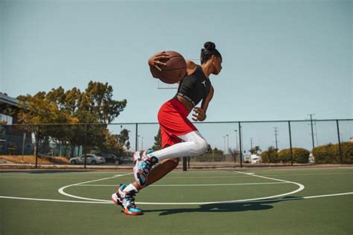 What happens if a player fails to dribble while in moving with the ball?