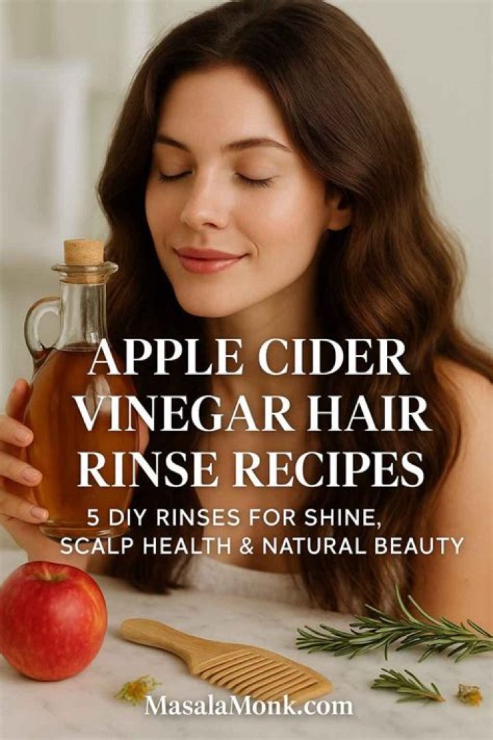 What happens if you put apple cider vinegar on your hair?