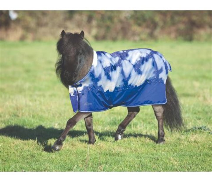 What is a midweight horse blanket?