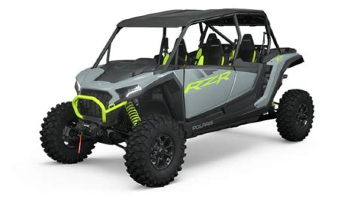 What is better Polaris or Ski-Doo?
