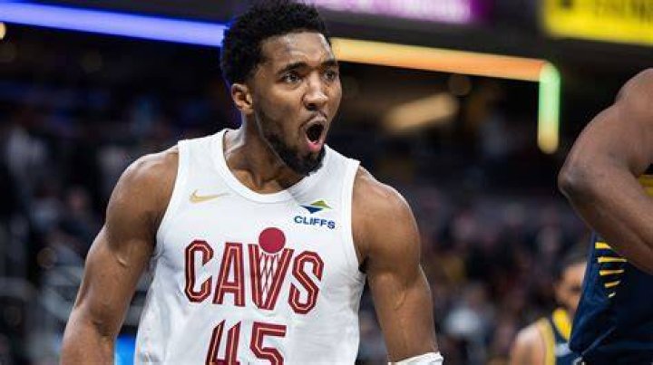 What is Donovan Mitchell's career high?