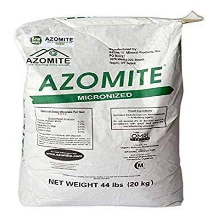 What is in Azomite powder?