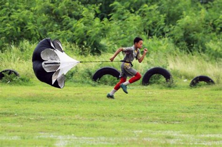 What is it called when you run with the basketball?