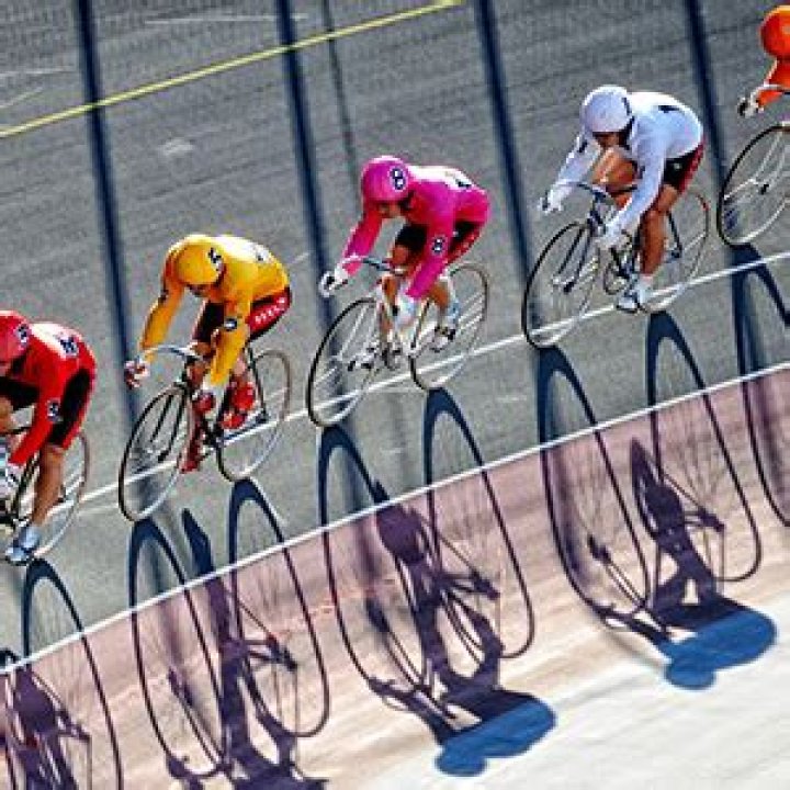 What is keirin racing?