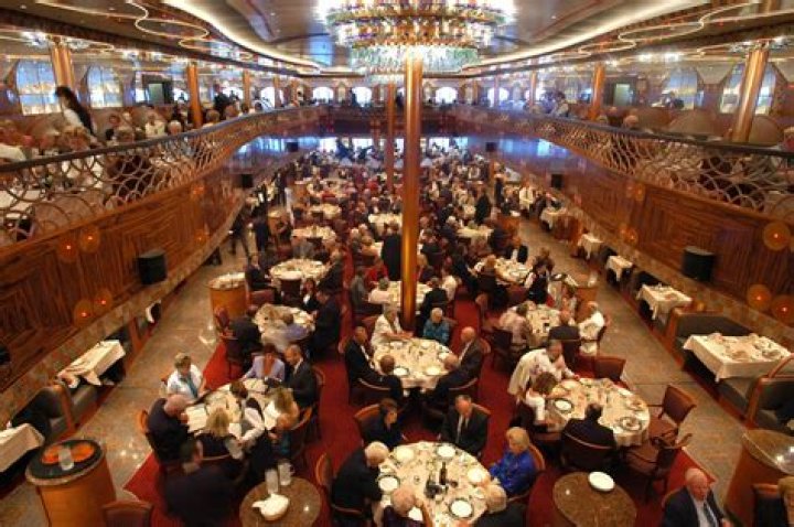 What is open seating on a cruise?