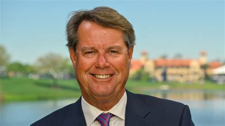What is Paul Azinger doing now?