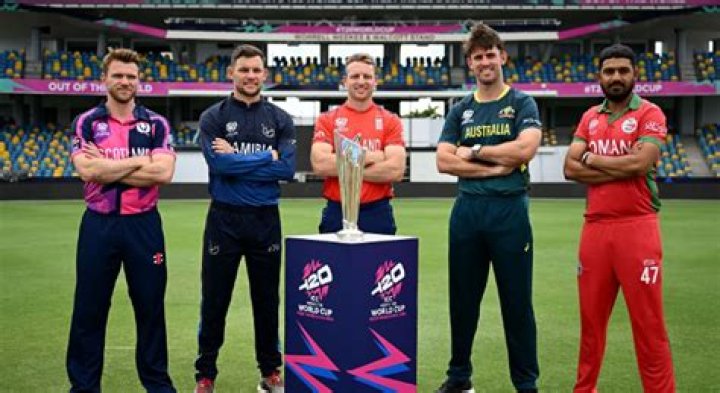 What is Super 8 in cricket?
