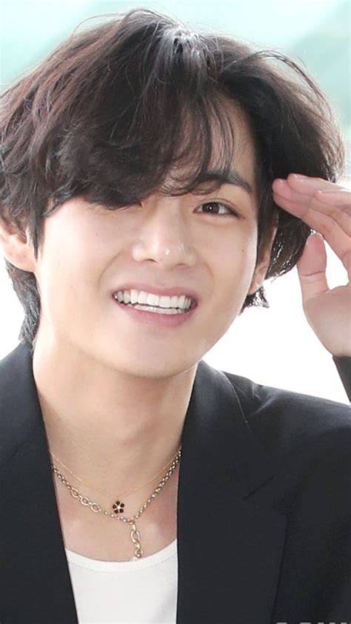 What is Taehyung's favorite movie?