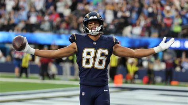 What is the best number of teams for fantasy football?