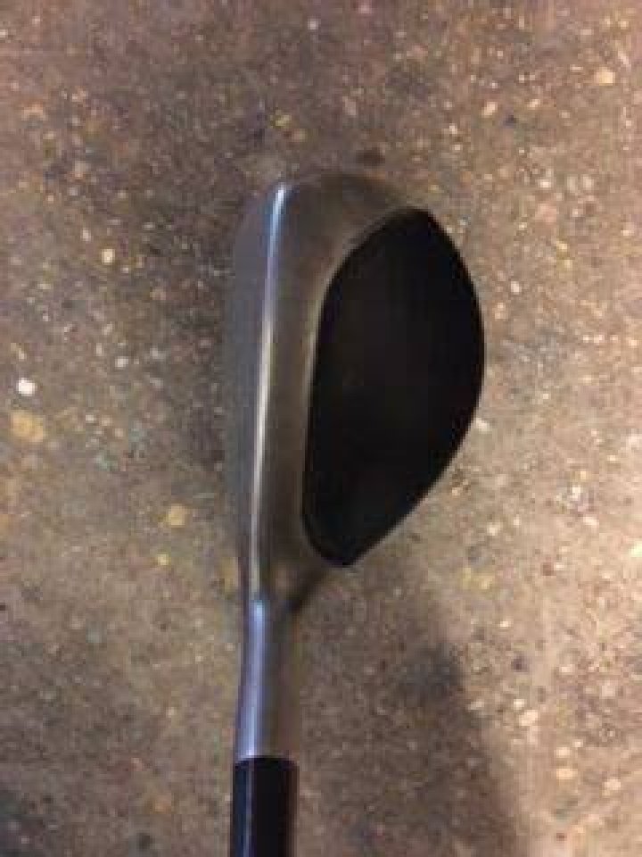 What is the easiest golf club to hit?