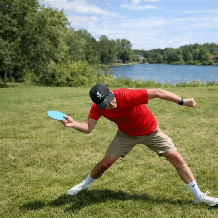 What is the first throw in disc golf called?
