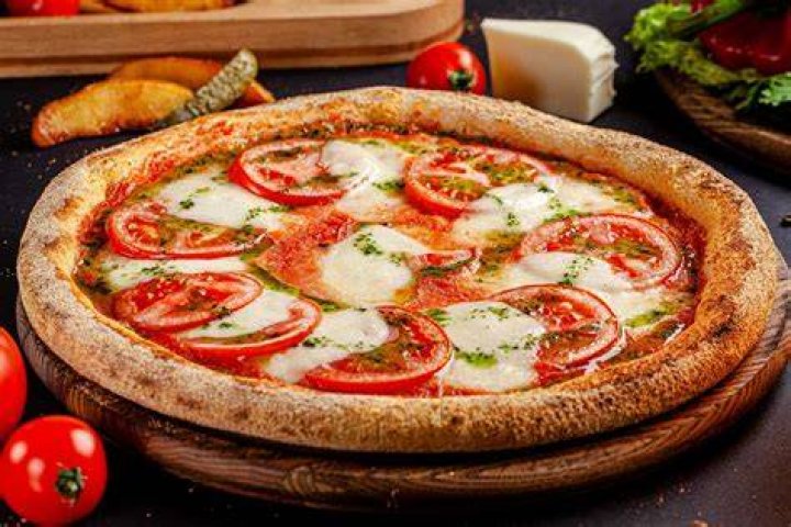 What is the most popular pizza in Italy?
