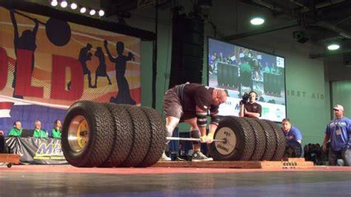What is the world record deadlift for a 14 year old?