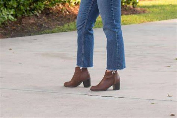 What jeans go with ankle boots?