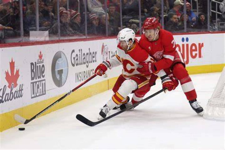 What kind of tape do NHL players use?