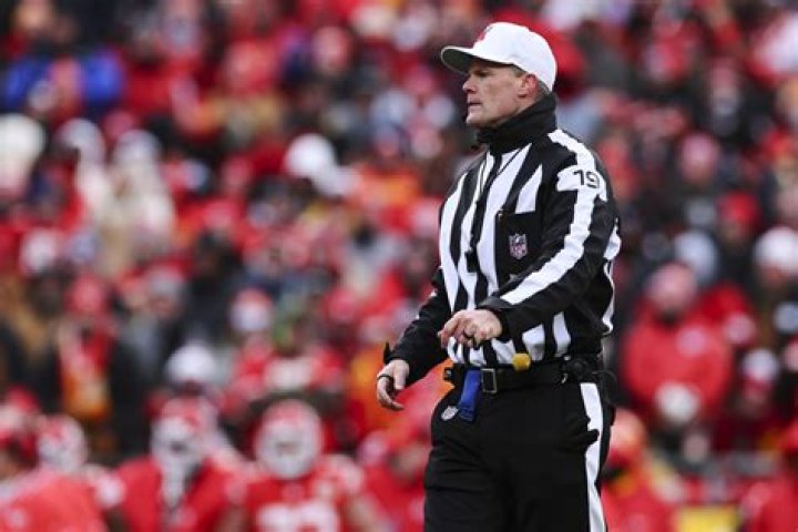 What NFL referee died yesterday?