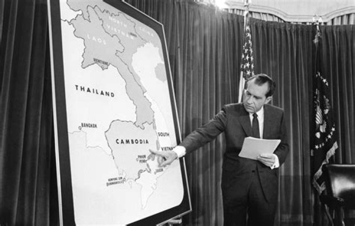 What president pulled US out of Vietnam?
