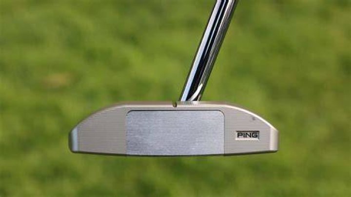 What putter does Viktor Hovland use?