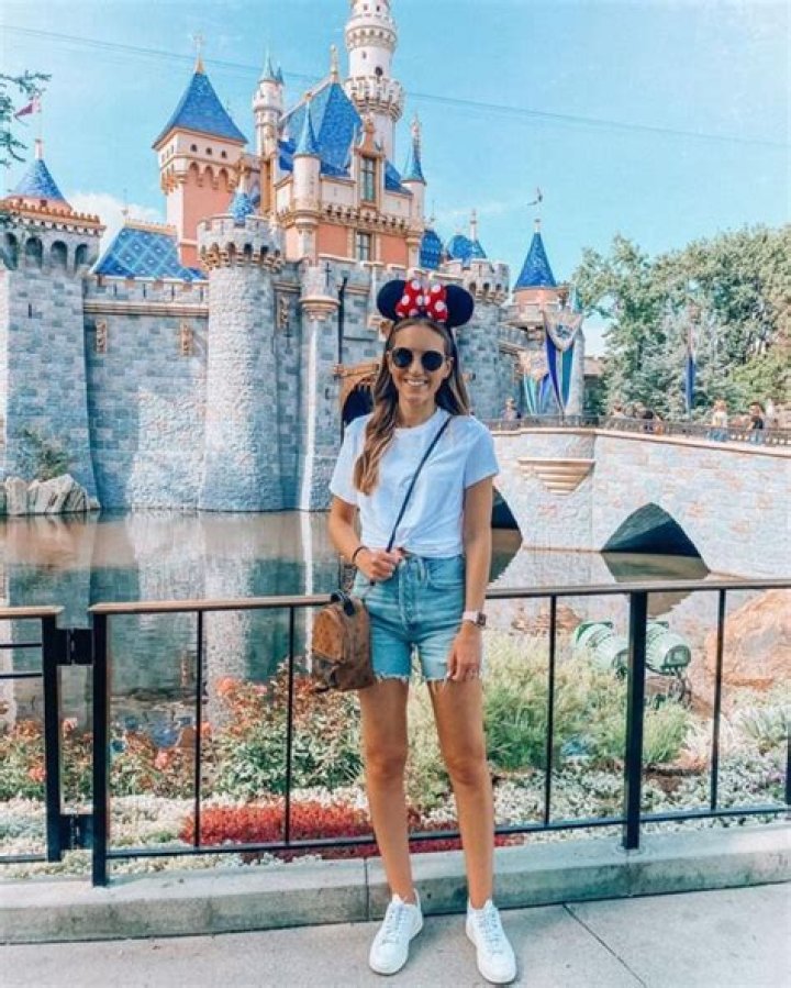 What should I wear to Disney in summer?