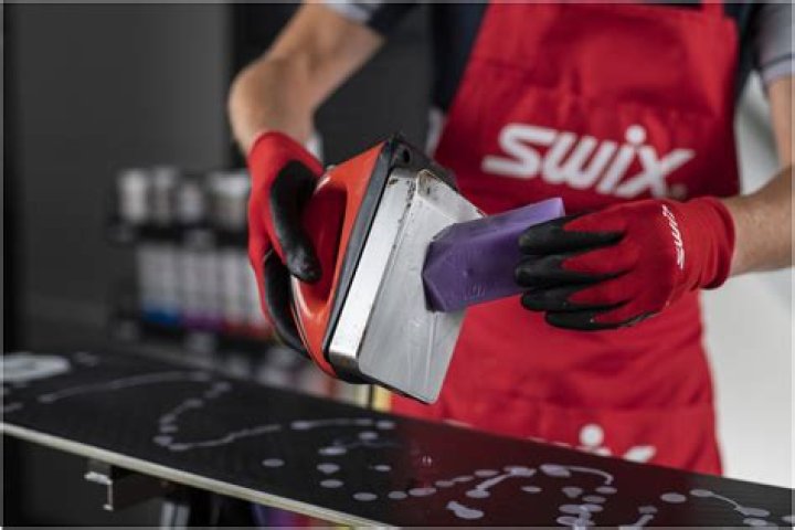 What ski wax should I use?