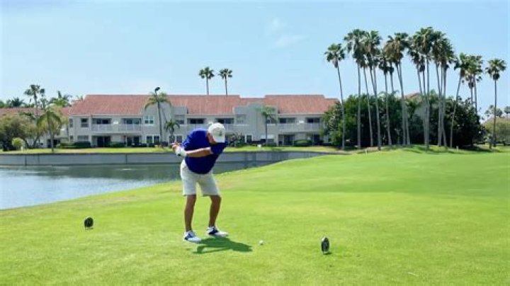 What tees do seniors play from?