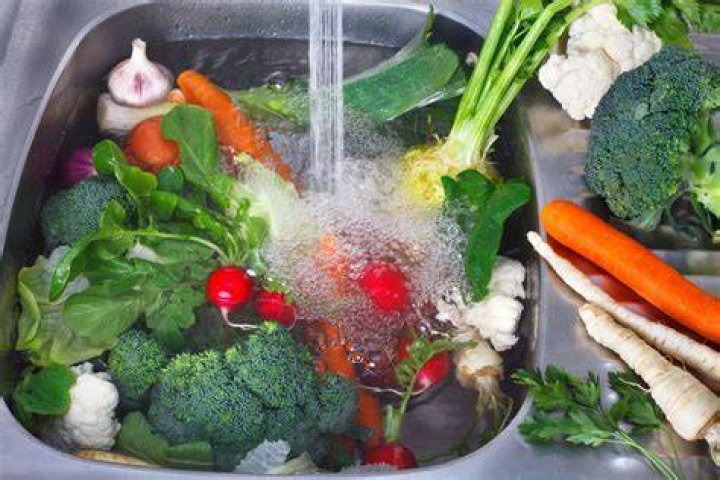 What vegetables sink in water?