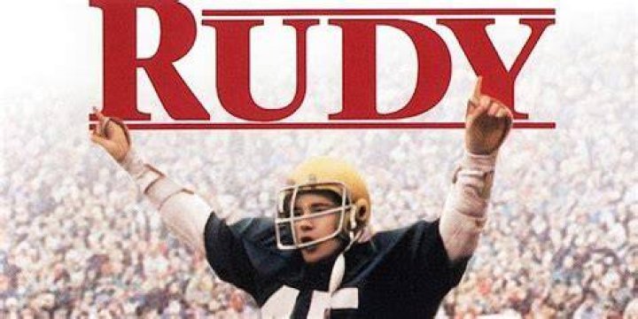 What was the name of the community college that Rudy attended before he went to Notre Dame?