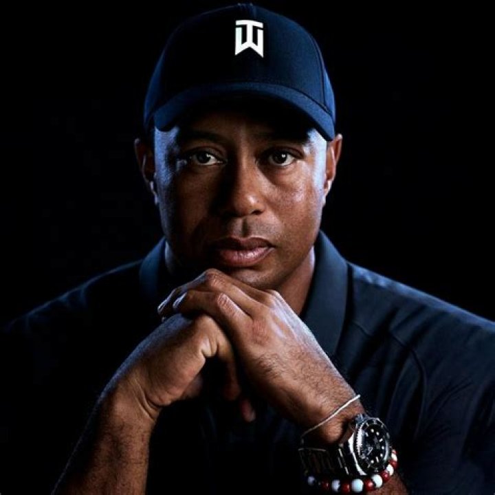 What was Tiger Woods best round of golf?