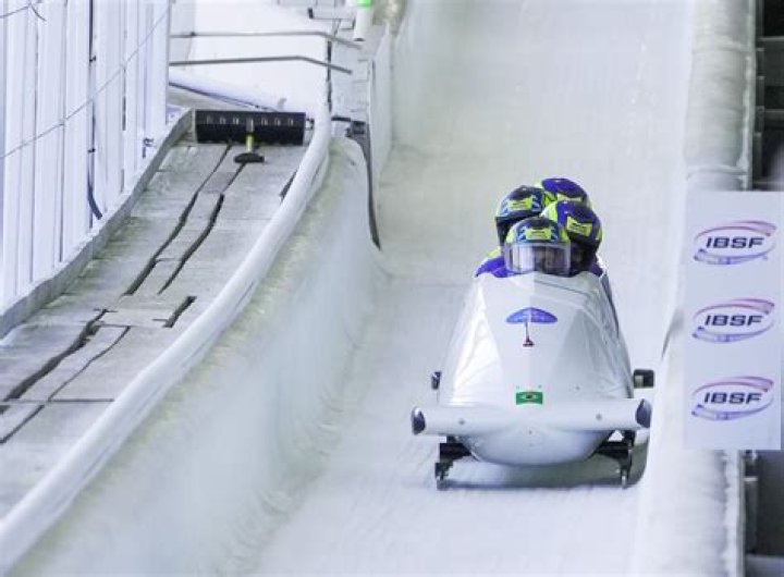 Whats faster luge or bobsled?