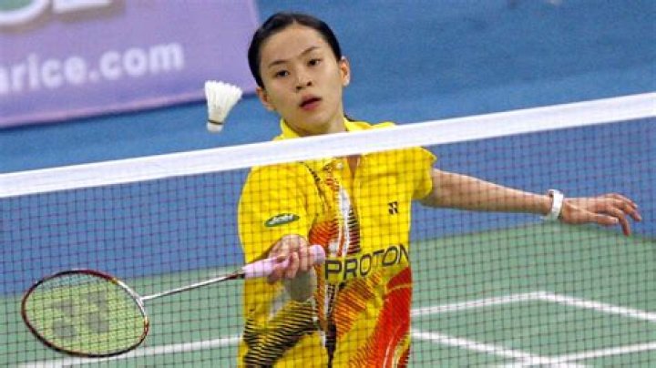 Where can I watch BWF badminton live?