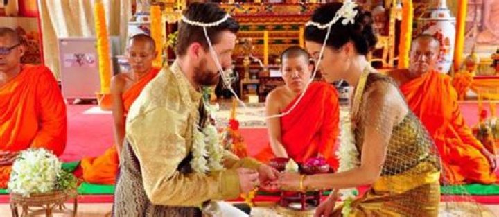 Where do Buddhist get married?