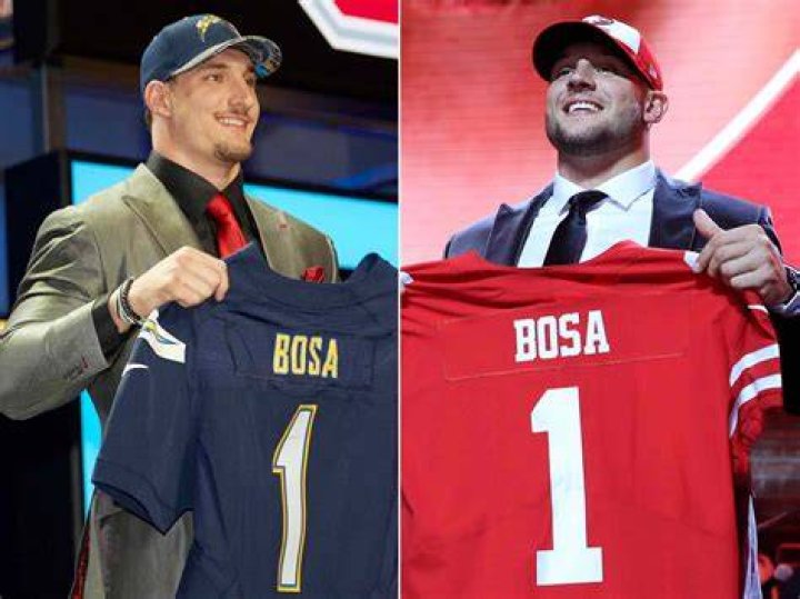 Which Bosa brother is older?