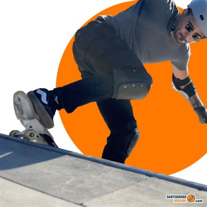 Which is faster bike or skateboard?
