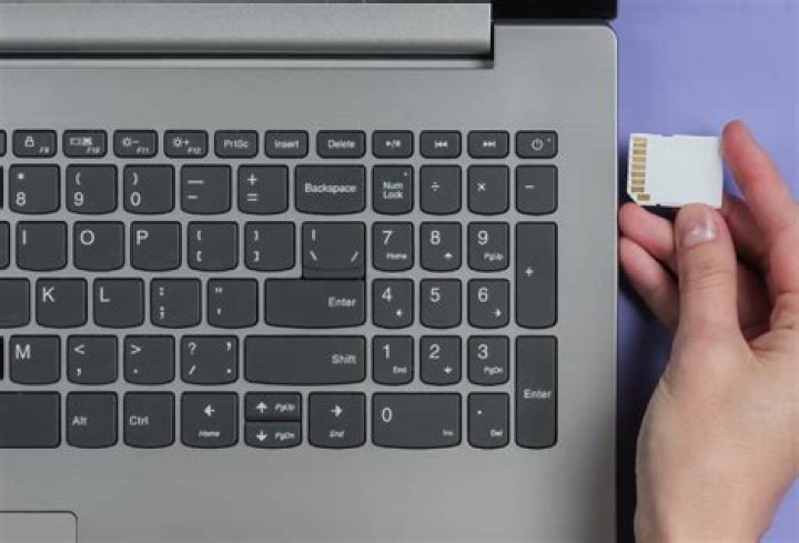 Which SD card is best for laptop?