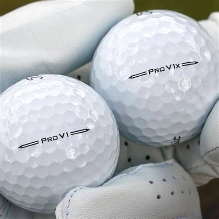 Which Srixon ball is most like Pro V1?