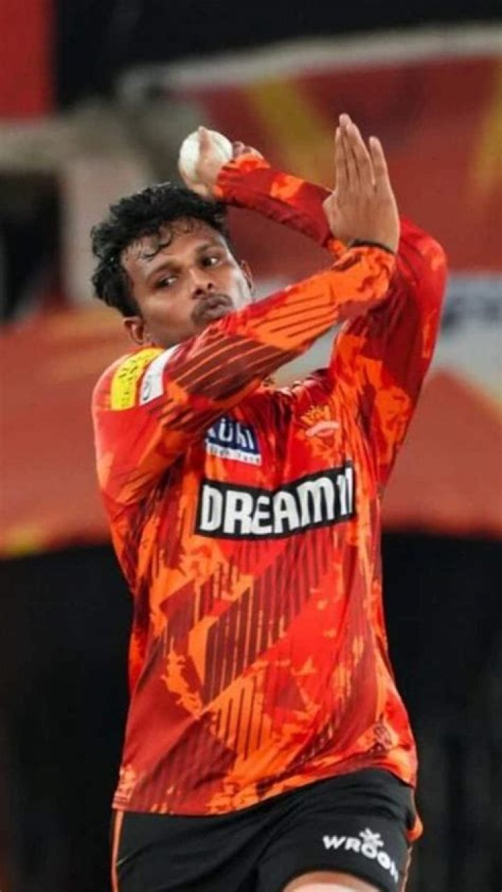 Which team is Natarajan in IPL 2021?